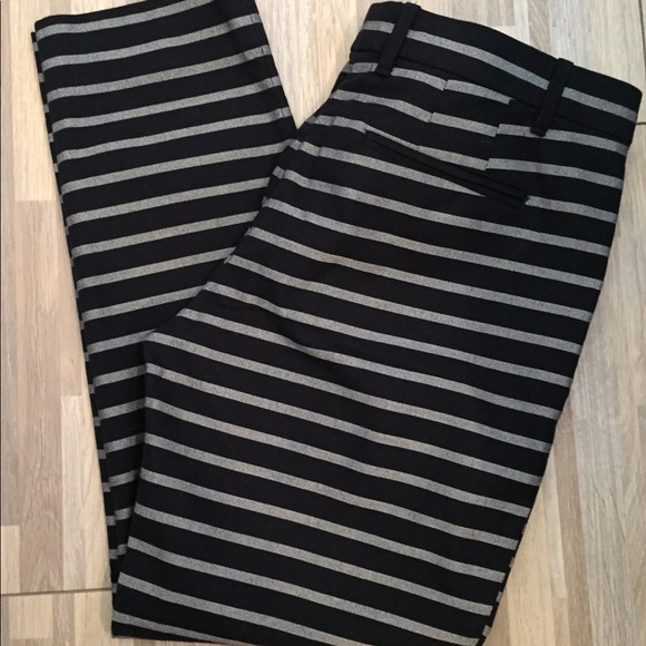 GAP slim cropped pant size 4 - Picture 2 of 6